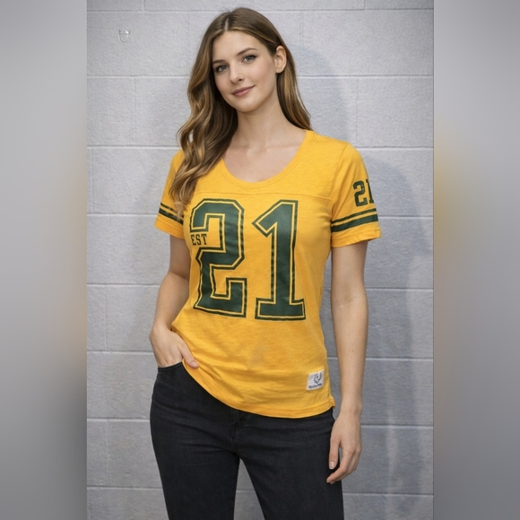 PINK Victoria's Secret Tops - PINK Victoria's Secret Greenbay Packer Graphic Tee